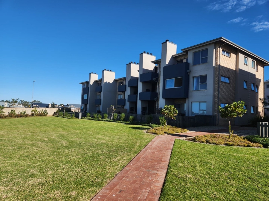 2 Bedroom Property for Sale in Mooikloof Country Estate Western Cape